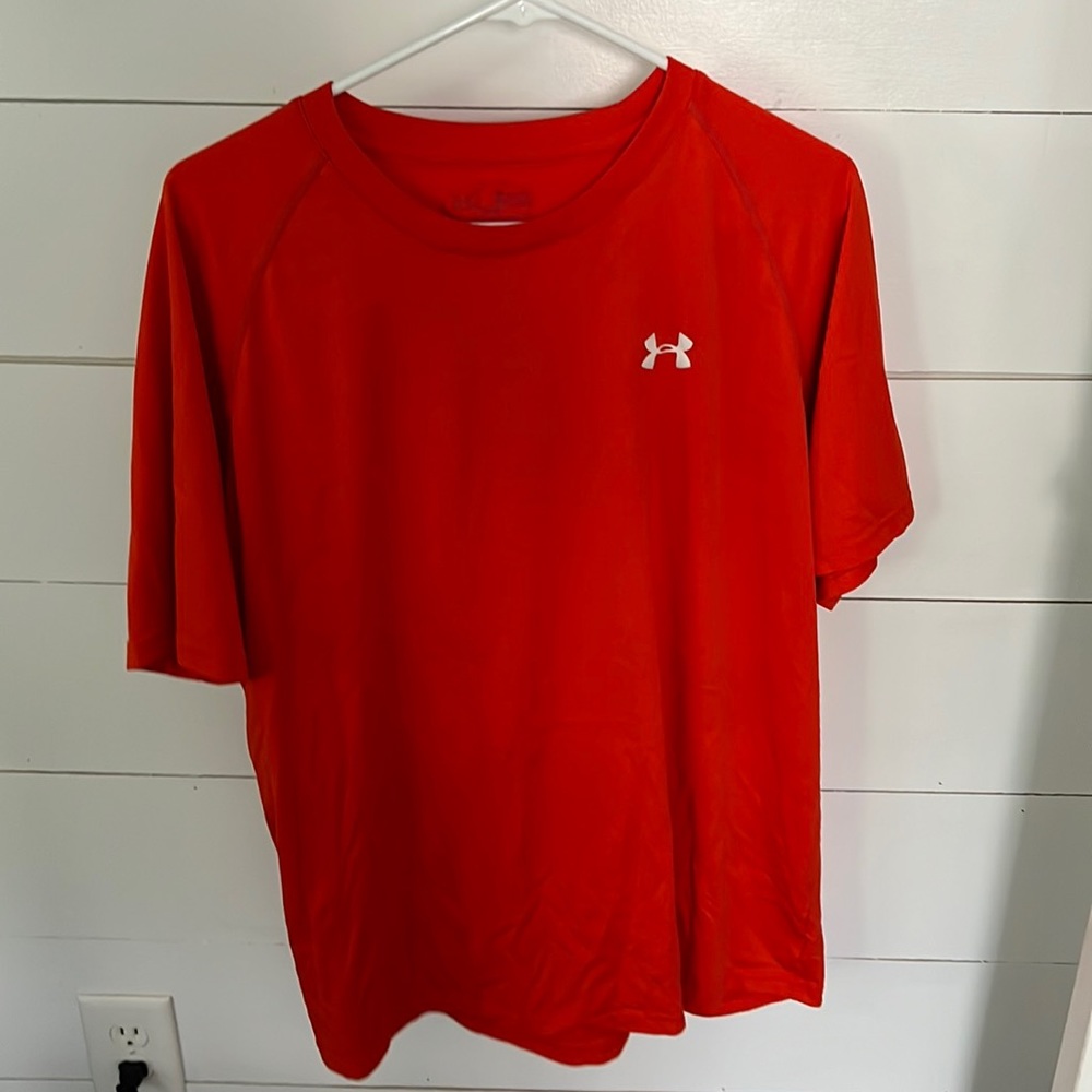 Mens Under Armour dri fit t. Xl